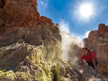 Some impressions from our geologic walking tour on Milos, taken by Tobias in Sep 2017. (Photo: Tobias Schorr)